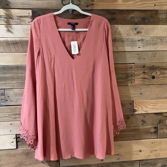 Forever 21 Long Sleeve Cutout Back Dress🍑 - Picture 4 of 15